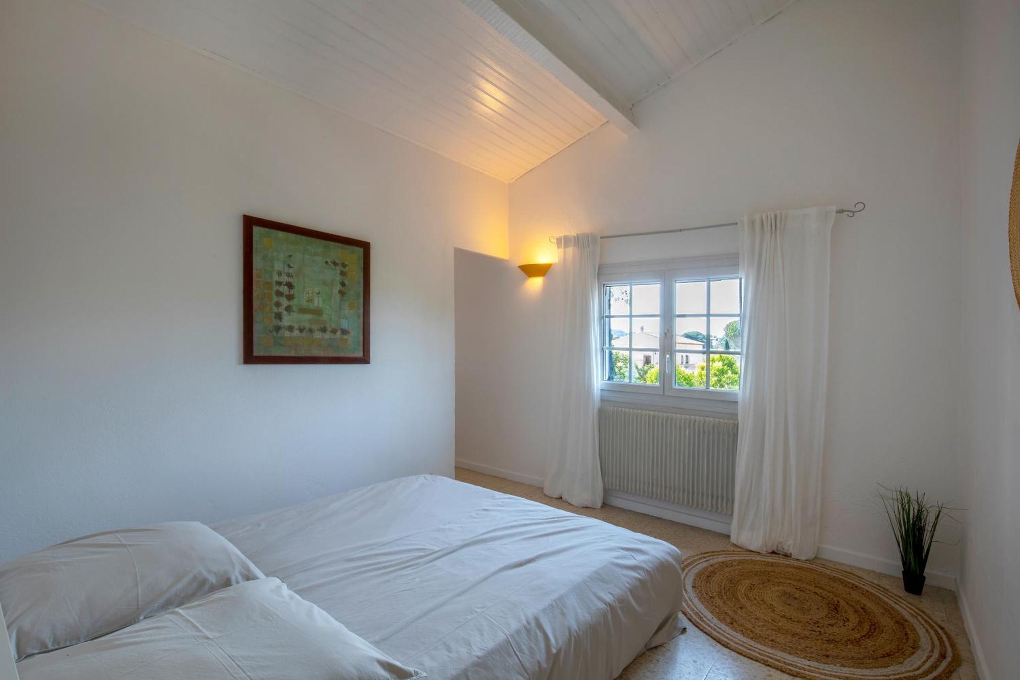 Villa Lumineuse Avec Piscine Chambres Ou Villa Saint-Georges-dʼOrques Exteriör bild